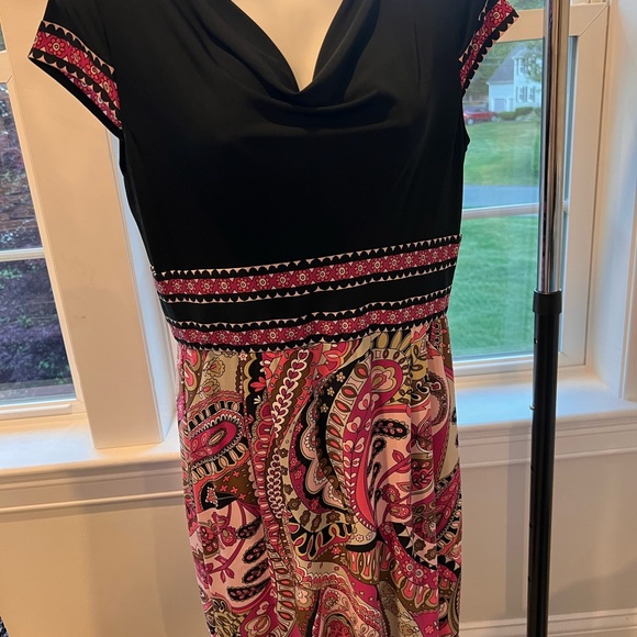 🤩 Very Pretty and Cute! Size 14 Cowl Neck Plunge midi dress. - Picture 4 of 7